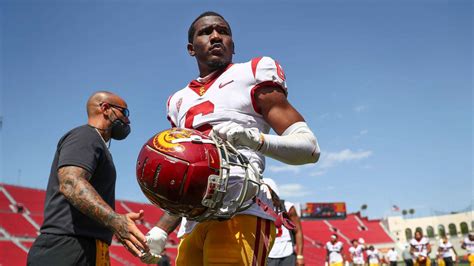 Former USC football player accused of raping 2 women