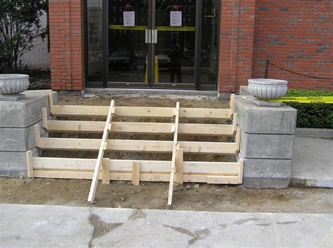 Forming concrete steps. Building Concrete Step's Side Forms. A. Draw lines on a 3/4 inch plywood showing total rise and total run. Allow 1 1/2 inches for the riser forms at the end of the landing. Mark the end of the landing and draw lines here to establish the … 