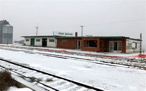 Fort Benton depot coming down - Great Falls Tribune