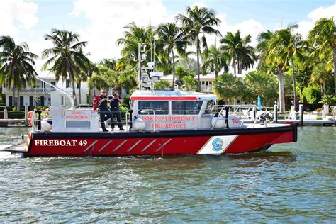 Fort Lauderdale Fire Rescue responds to Yacht Haven Marina blaze