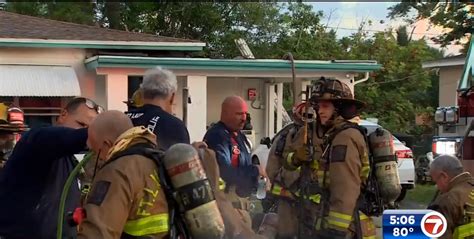 Fort Lauderdale firefighters gave family Christmas surprise after home catches on fire