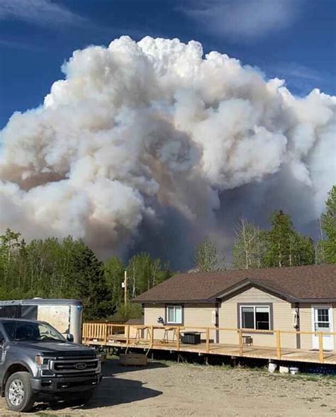 Fort St. John, B.C., breathes easier as wildfire evacuation alert is lifted