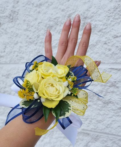 Fort Worth Corsages & Boutonnieres Prom & Homecoming Flowers