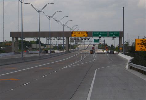 The Fort Bend County Toll Road Authority is projecting more than $105 million in revenue this fiscal year. It hopes to complete major projects on the Fort Bend Parkway, the Grand Parkway and the .... 