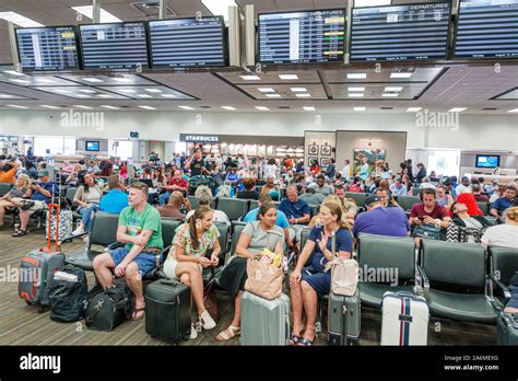Jun 14, 2023 · On the other end of the spectrum was another Florida airport: Fort Lauderdale–Hollywood International Airport (FLL), which had the longest average passport control wait times of 25 minutes and .... 
