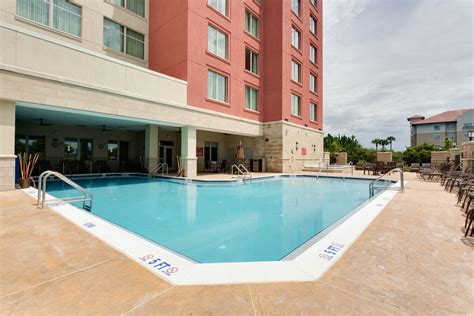 Fort myers inn. A hotel with free Wi-Fi, outdoor pool, gym and refrigerator in every room. Located near Hammond Stadium, Imaginarium Hands-On Museum and Aquarium, and … 