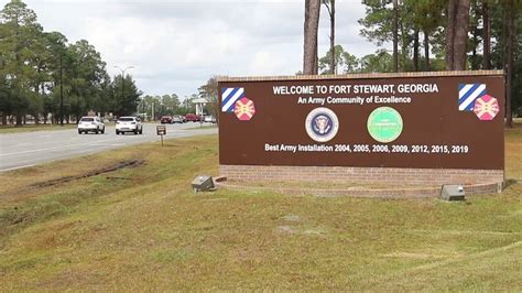 Fort Stewart - Hunter Army Airfield Home of 3rd Infantry Division. Visitors. Access; Gates; Take Tour; Newcomers. Log In; Training; About; History; FAQs; Take a Tour. 