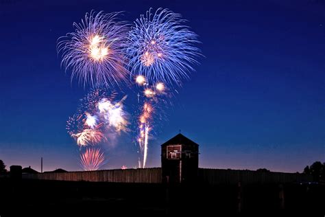 Fort vancouver fireworks 2023. Monday, August 7, 2023. BC Day – a statutory holiday with various celebratory activities throughout the Lower Mainland.; Brigade Days at Fort Langley – celebrations featuring folk in period costume and various activities at the National Historic Site.; Summer Discovery Days at the FRDC – the Fraser River Discovery Centre has extra programming this … 