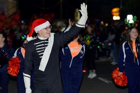 Fort Walton Beach Christmas Parade winners announced ... Eglin Parkway to close Monday night for 2023 Christmas parade Posted on: December 4, 2023. Christmas Parade Lineup Posted on: December 1, 2023. Thanksgiving holiday hours for city offices and facilities Posted on: November 16, 2023.. 