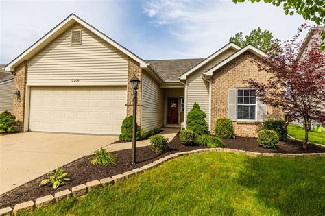 Fort wayne in homes for sale. There are 1,026 real estate listings found in Fort Wayne, IN.View our Fort Wayne real estate area information to learn about the weather, local school districts, demographic data, and general information about Fort Wayne, IN. 