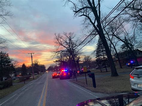 F ORT WAYNE, Ind. (WANE) — The Fort Wayne Police Department (FWPD) has one in custody following a chase after receiving reports of a stolen Parkview Police vehicle Friday evening.