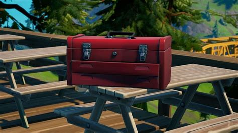 Fortnite How to search red Tool Boxes