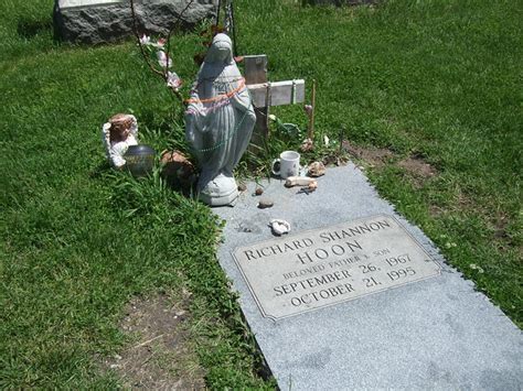 Fotos em Grave Site Of Shannon Hoon - 18 clientes