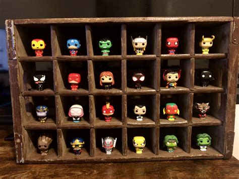 Found a way to display my Marvel advent calendar! funkopop