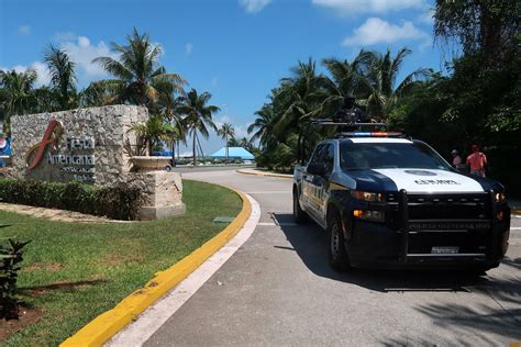 Four people found dead near a hotel in Cancun