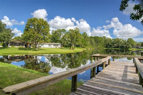 View 4 properties for sale at Lamplighter located in Port Orange, FL