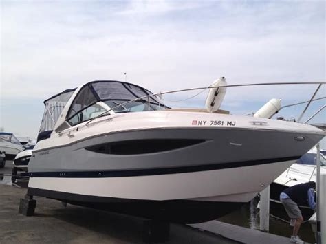 Four winns 275.  #everythingboats The Vista 275 is a 28-foot express cruiser wi...