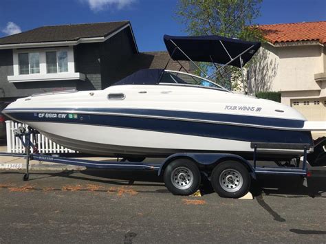 Four winns funship 214 specs.  Four Winns 214 Funship 2005 Boat specs and image...