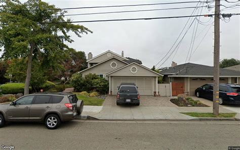 Four-bedroom home sells in Alameda for $2.9 million