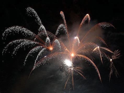 Fourth of July fireworks in Southwest Harbor Entertainment ...