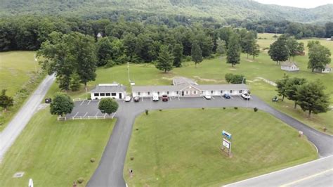 Fox Mountain Inn: 2024 Room Prices, Deals & Reviews - Expedia