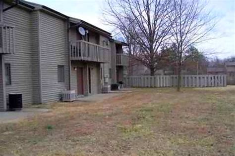 Fox Harbor Apartments. 301 Iroquois Drive, Paducah, KY 42001. No Availability. Description Amenities What's Nearby. 