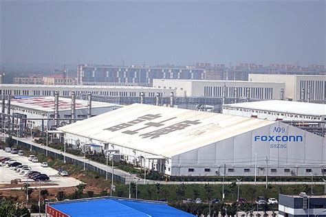 Foxconn COVID-19 outbreak inside plant; affects iPhone 14 …