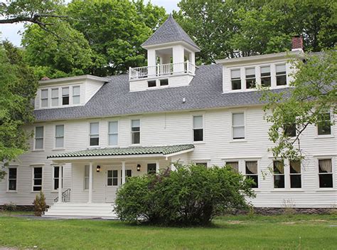 Foxfire mountain house. Foxfire Mountain House. Show prices. Enter dates to see prices. View on map. Specialty Inn. 22 reviews. Sax_Doc. @654robertf654. Reviewed on May 22, 2021. Beautiful spot "This is a great spot to explore the Catskills from. It’s just a short ride to Woodstock, Phonecia, Tannersville, and Kingston. A slightly longer ride takes you to Saugerties ... 