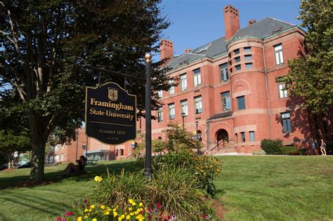 Framingham State University - TheCollegeTour.com