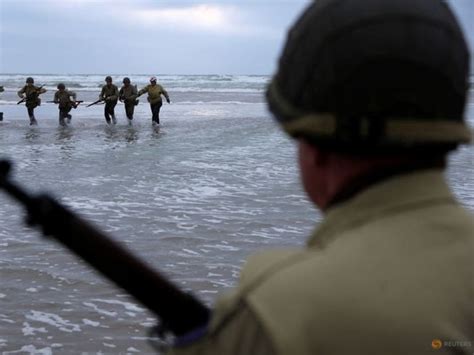 France's last surviving D-Day commando joins 79th anniversary beach landing