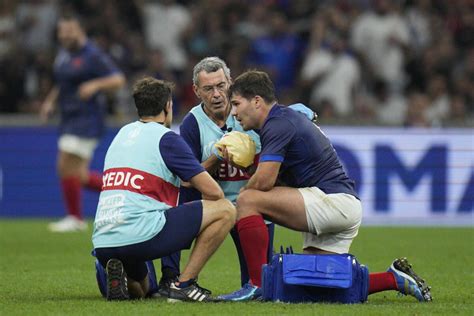 France’s injured Dupont ‘doing as well as possible’ post-op at Rugby World Cup