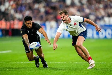 France beats New Zealand 27-13 in Rugby World Cup opener