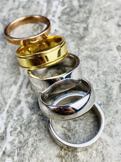 Frank Darling Modern Wedding Bands to Try-On at Home