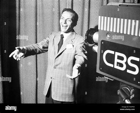 Frank Sinatra At The Paramount, CBS TV show, 1951. WHAT …