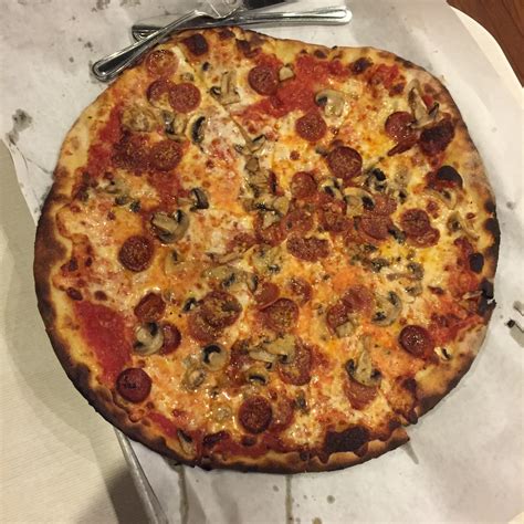 Frank pepe pizza. Frank Pepe Pizzeria Napoletana. 27,389 likes · 5,980 talking about this · 21,243 were here. World Famous, New Haven-style pizza cooked in coal-fired ovens located right in Plantation, FL. 