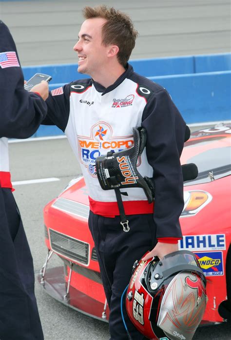 Frankie muniz nascar. Muniz shared an acting stage with NASCAR Hall of Fame driver Jeff Gordon in 1998. Muniz was playing a hospitalized youngster in need of a kidney transplant on … 