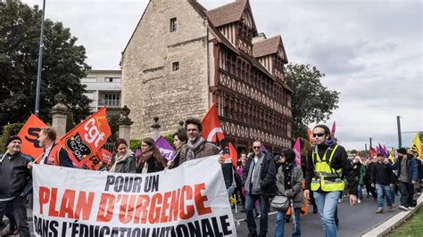 Fransa'da öğretmenler yeniden greve gidecek - Son Dakika Haberleri
