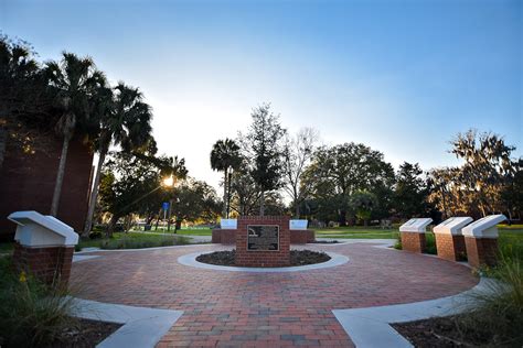 Fraternities at uf. Peloton bested Wall Street’s high expectations, delivering a huge quarterly earnings report Wednesday that showed revenues climbing 66%. In after-hours trading, the connected fitne... 
