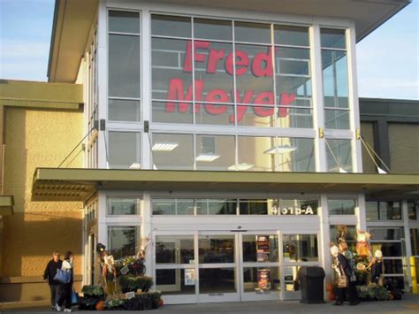 Fred meyer lynnwood pharmacy. Fred Meyer Pharmacy (FRED MEYER STORES INC) is a Community/Retail Pharmacy in Lynnwood, Washington. The NPI Number for Fred Meyer Pharmacy is 1366675654. The current location address for Fred Meyer Pharmacy is 2902 164th St Sw, , Lynnwood, Washington and the contact number is 425-787-4933 and fax number is 425-787-4927. 