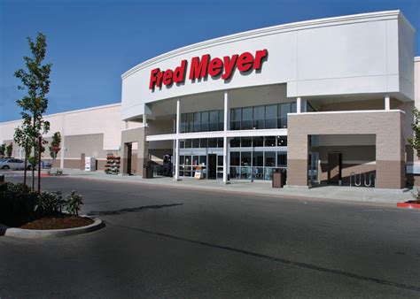 Fred meyer store near me. The Maury Island UFO incident was a UFO encounter concocted by Fred Crisman and Harold Dahl. Read about the "dirtiest hoax in UFO history." Advertisement From the beginni... 