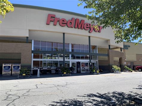 Fredmeyer has 1 grocery pickup location in East Wenatch