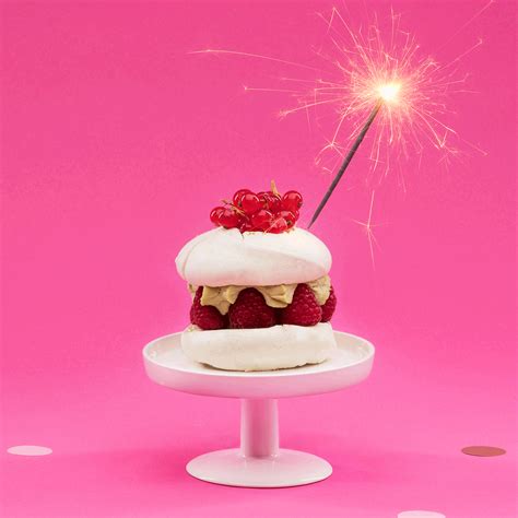 Free Cake GIFs - Get the best GIF on GIPHY