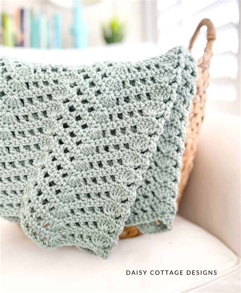Free Crochet Patterns for Spring Daisy Cottage Designs