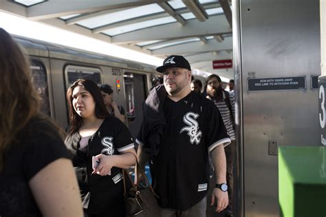Free Red Line rides offered Tuesday after Cubs-Sox game