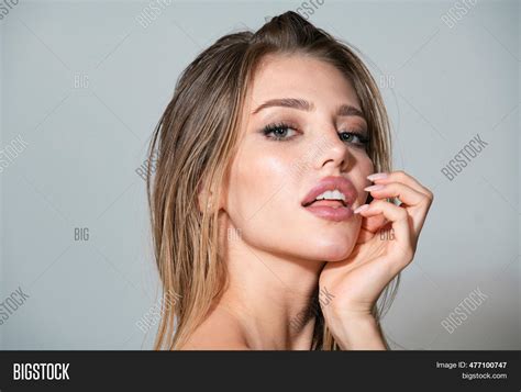 Free blonde pubed girls.  Regarding your second question about context: given th...