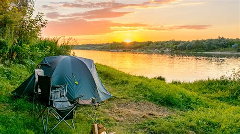 Free camp sites. What are the types of free camping? Boondocking. Dispersed camping. Dry camping. Primitive camping. Stealth camping. At the end of this article, we’ll also give … 