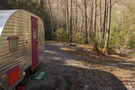 You won’t run into that issue at these affordable campsites and campgrounds in South Carolina (there are actually some places for FREE camping in South Carolina ). What’s more, these nine glorious campsites don’t require a reservation. Sweet! 1. Fell Hunt Campground - Bradley. Flickr/NatureLifePhoto. 1369 Cedar Springs Rd, Bradley, SC .... Free camper near me