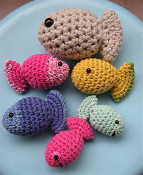 Free crochet patterns Fish Family Craft , handmade blog