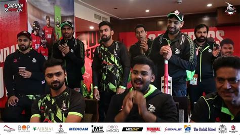 Free iPhone 14 Distribution in Lahore Qalandars Team Hotel