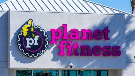 Free planet fitness for teens. May 4, 2023 ... From May 15 to August 31, teens ages 14 to 19 can work out totally free -- “no catches, no commitments.” Even though it's ... 